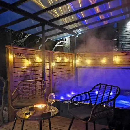 Secret Igloo Revontuli 10d By Interhome *